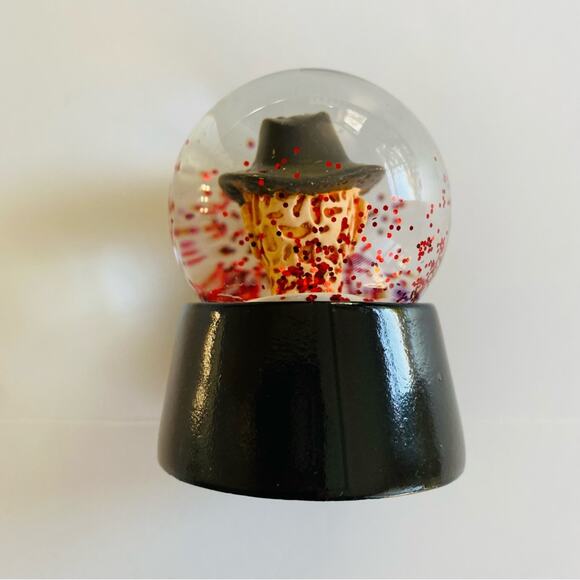 Nightmare on Elm Street Freddie Krueger Mini Snow Globe NWT 2.5” Dream Demon - Picture 4 of 5